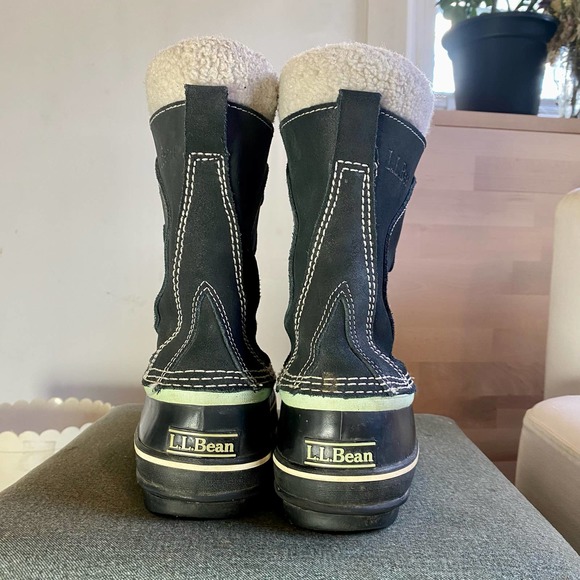 L.L. Bean Lace Up Women’s Snow Boot - Picture 8 of 14